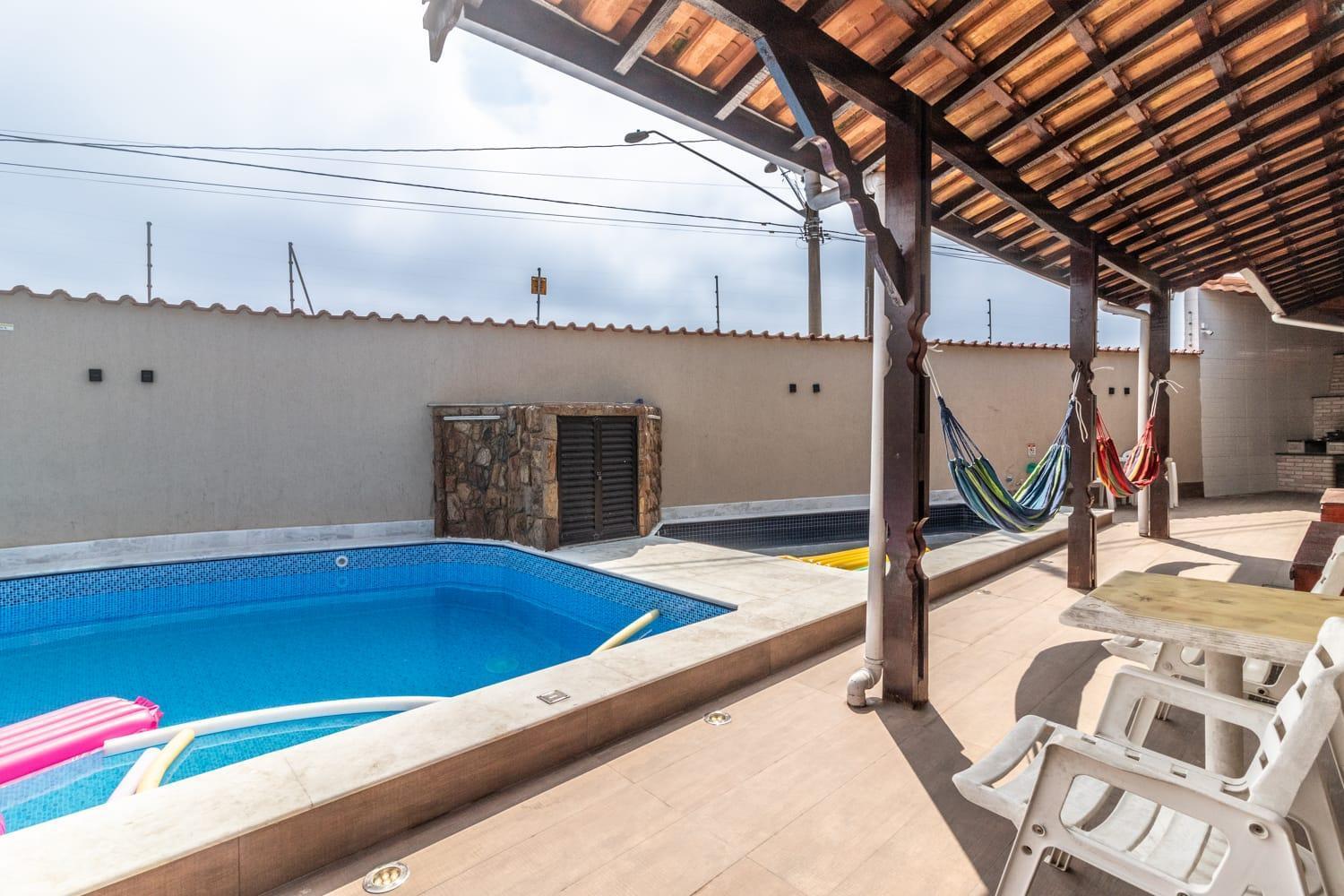 Holiday home Casa Linda: Dual-pool Paradise With Gourmet Area Near