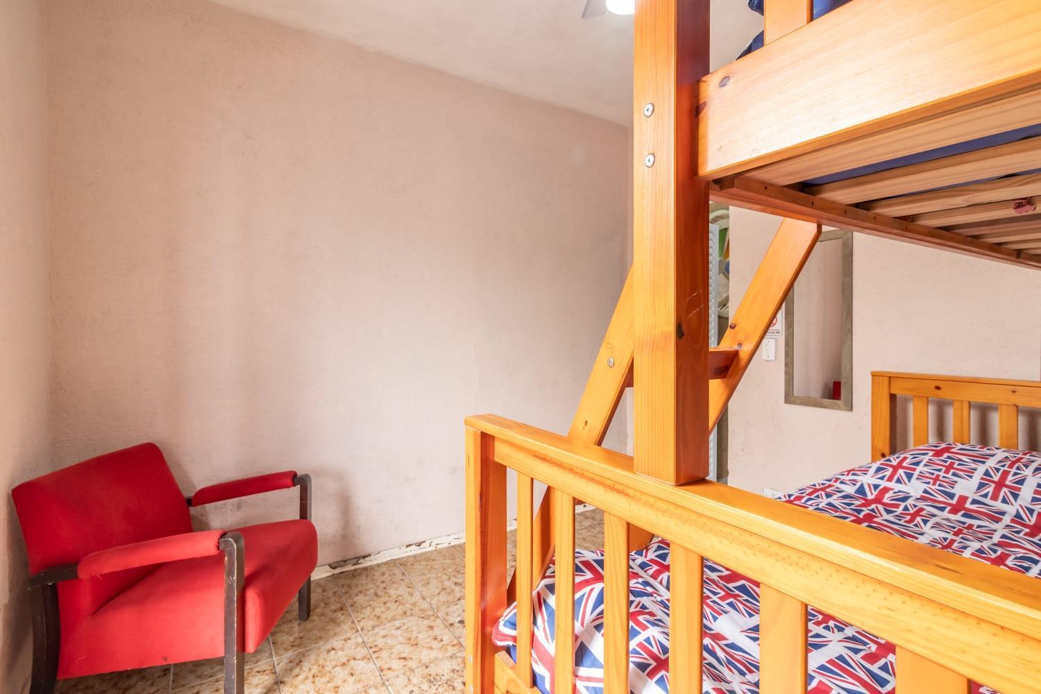 Casa Linda E Espacosa Com 2 Piscinas - Adulto E Infantil, Opcao Da Piscina Adulto Aquecida Cobrado A Parte, 4 Quartos Frente As Piscinas, Area Gourmet Completa Com Churrasqueira, Forno E Fogao A Lenha E Lareira Na Sala, Mesa De Bilhar - Proximo Da Pr